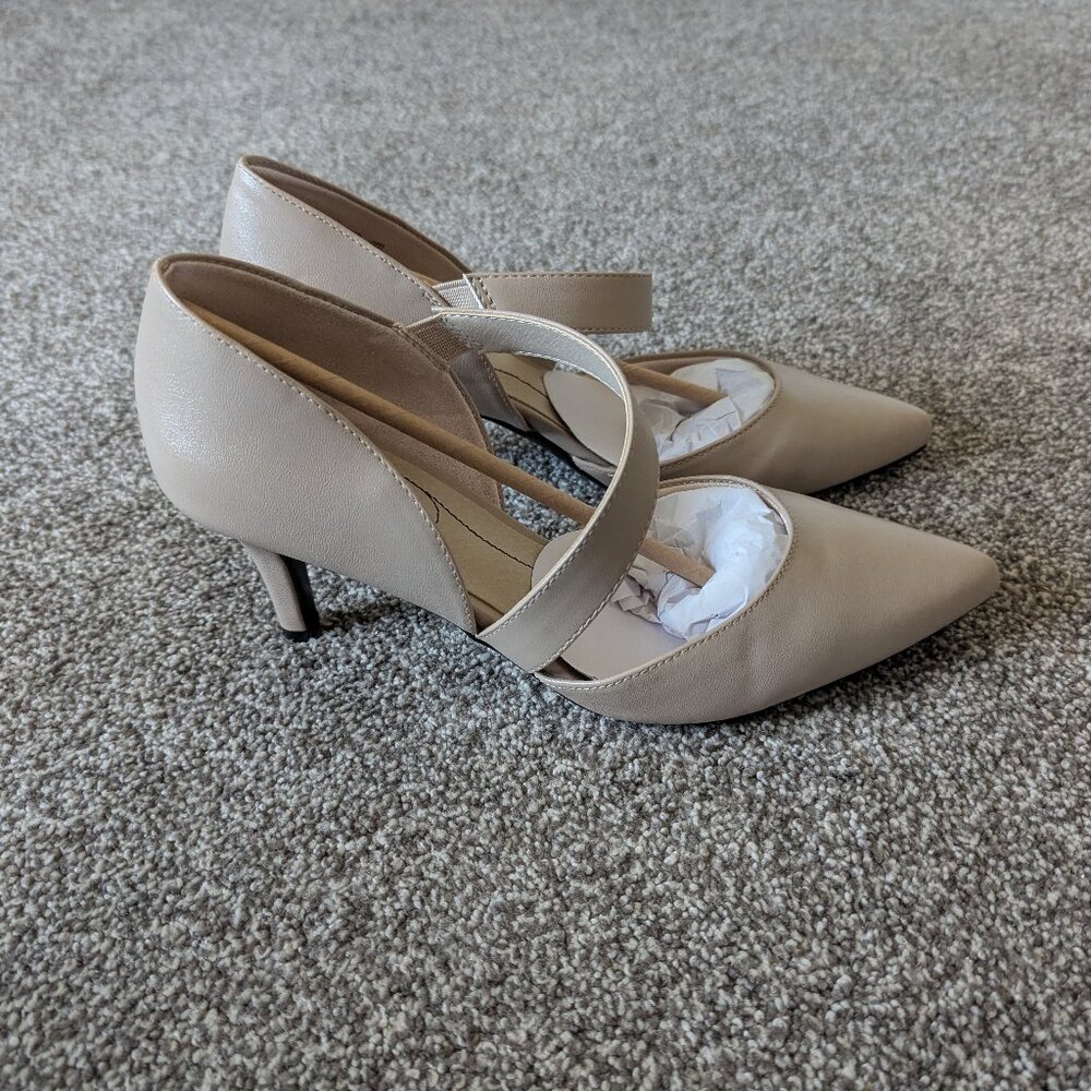 Lifestride Women's Suki Pump Heel size 9